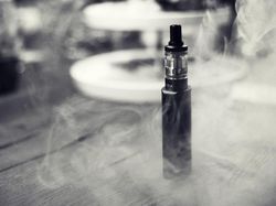 Muhammadiyah Keluarkan Fatwa Haram Vape karena...