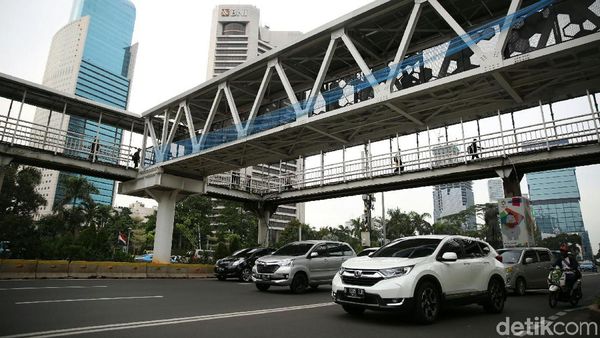 Melihat Proses Relokasi JPO Dukuh Atas