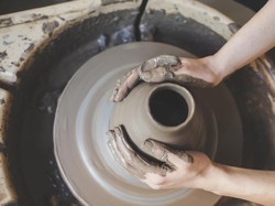 5 Pilihan Tempat Pottery Class di Jogja, Belajar DIY Sambil Healing