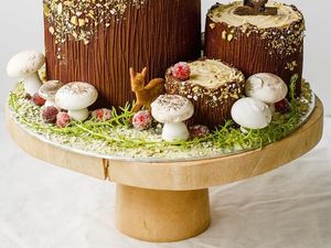 Rayakan Natal dengan 10 Kreasi Buche de Noel Unik Ini