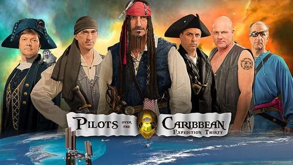 Kocak! Aksi Para Astronot Bergaya Bak Aktor di Poster Film