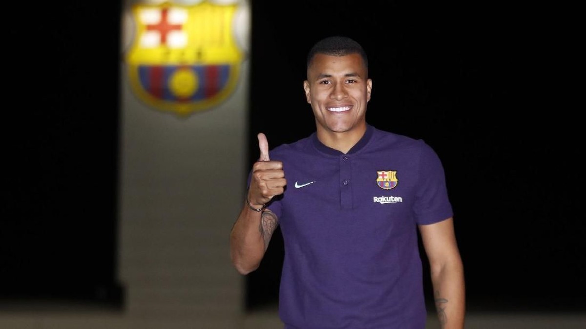 Jeison Murillo dipinjam Barcelona dari Valencia. (Foto: Twitter @FCBarcelona)