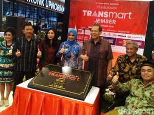 Buka di Jember, Transmart Jadi Ritel Pertama Berkonsep 4 in 1