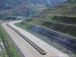 Ridwan Kamil Sebut Tol Cisumdawu bisa Dipakai Mudik, Ini Kata BPJT