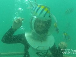 Merasakan Tekanan Air Begitu Hebat Saat Berjalan di dalam Laut