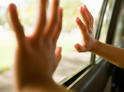 Penyakit Langka Bikin Bocah Ini Bisa Meninggal Jika Kena Sinar Matahari