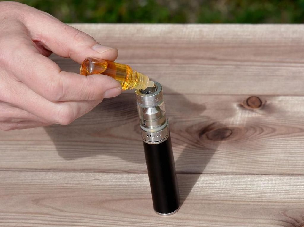 Bukan Nikotin, Zat Ini yang Buat Vape Lebih Berbahaya dari Rokok Biasa Bukan Nikotin, Zat Ini yang Buat Vape Lebih Berbahaya dari Rokok Biasa