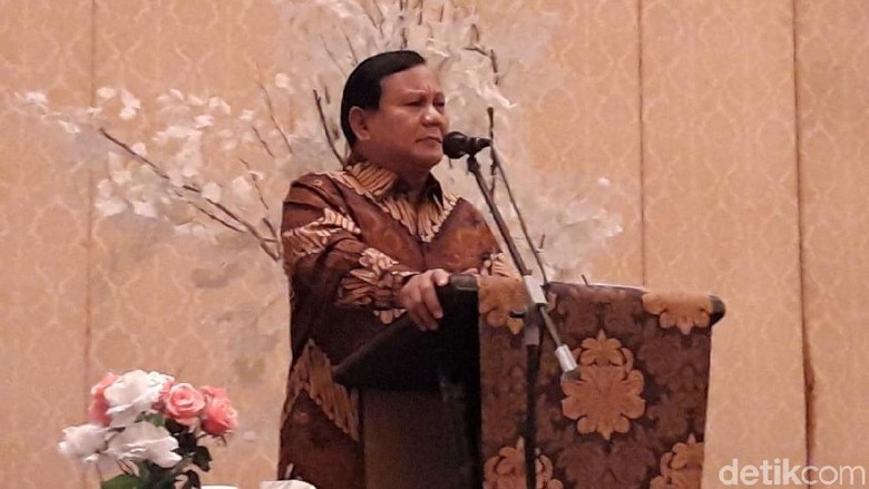 Prabowo Diteriaki Presiden Saat Datangi Masjid di Jaksel
