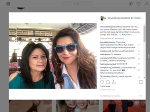 Tamara Bleszynski Foto Bareng Ibu, Seperti Adik Kakak