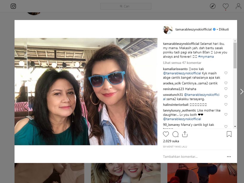 Tamara Bleszynski Foto Bareng Ibu, Seperti Adik Kakak Tamara Bleszynski Foto Bareng Ibu, Seperti Adik Kakak