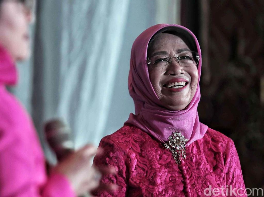 Petuah Sang Ibunda untuk Jokowi