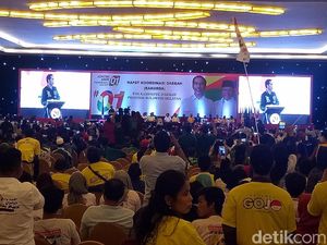Jokowi ke TKD Sulsel: Jangan Sampai Militansi Kita Kendor Jokowi ke TKD Sulsel: Jangan Sampai Militansi Kita Kendor