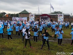 Hari Ibu, Emak-Emak di Jepara Galang Dana untuk Prabowo-Sandi