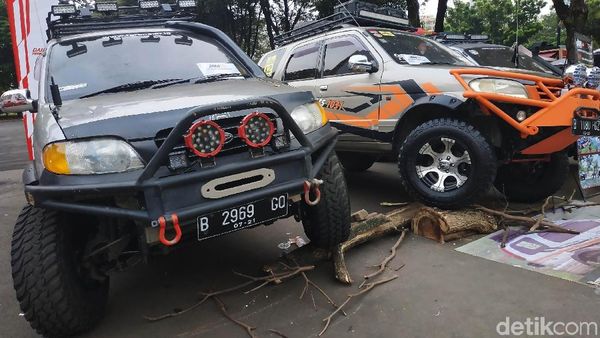 Daihatsu Taruna Menolak Tua