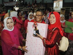 Aksi Para Perempuan Tangerang Dukung Capres 01