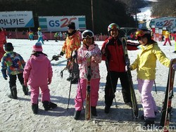 Hari Ketiga, dTraveler Seru-seruan Main Ski di Korea Selatan