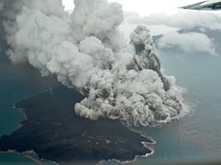 Picu Tsunami, Longsor Anak Krakatau Sulit Dideteksi Badan Geologi