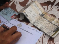 Kendaraan Nunggak Pajak di Lampung: Diburu sampai SPBU-Ditempeli Stiker