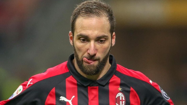 Gattuso: Bertahanlah di Milan, Higuain Gattuso: Bertahanlah di Milan, Higuain