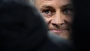 Senyum Kemenangan Solskjaer