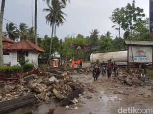 Update Korban Tsunami Anyer, Polri: 40 Tewas, 264 Orang Luka Berat