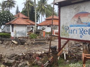 Menhub Minta Jajarannya Beri Bantuan ke Korban Tsunami Anyer