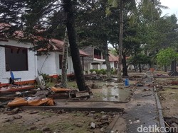 Tsunami di Anyer, Telkomsel Pasang Genset di BTS yang Padam Listriknya