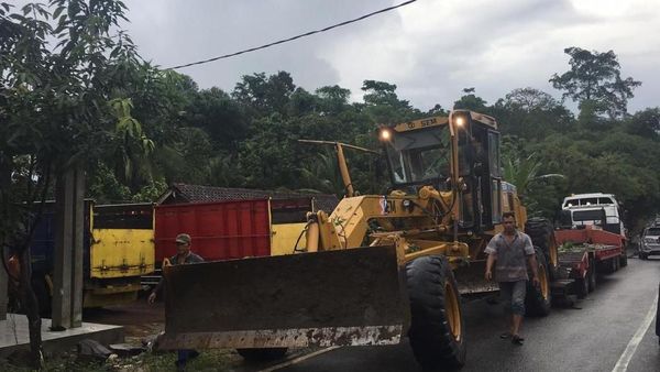 31 Alat Berat Diterjunkan PUPR Bantu Pemulihan Tsunami Anyer