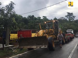 31 Alat Berat Diterjunkan PUPR Bantu Pemulihan Tsunami Anyer