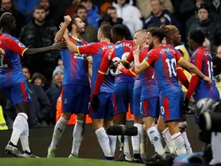 Pemain Palace merayakan gol yang dicetak Milivojevic. Itu merupakan gol penalti ke-13 dari Milivojevic sejak direkrut Palace pada musim lalu. (Foto: Carl Recine/Reuters)