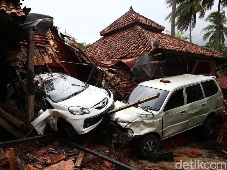 7 Fakta Penting Tsunami di Selat Sunda 7 Fakta Penting Tsunami di Selat Sunda