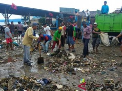 Tsunami Lampung, Warga Pesisir Mengungsi ke Kantor Gubernur