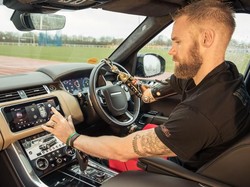 Mobil Mewah yang Ramah untuk Difabel