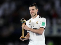 Kesuksesan Madrid dilengkapi dengan terpilihnya Gareth Bale sebagai Pemain Terbaik alias peraih Golden Ball. Foto: Francois Nel/Getty Images