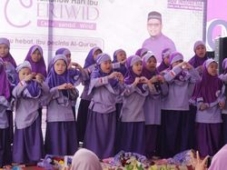 Memanusiakan Ibu, RQV Gandeng ACT Bikin Ceria Sambil Wirid