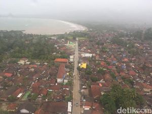 Dari Udara, Ini Penampakan Wilayah Carita Terdampak Tsunami Dari Udara, Ini Penampakan Wilayah Carita Terdampak Tsunami