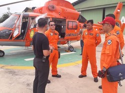 Wih! Basarnas Bersih-bersih Masjid di Jember