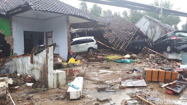 Dampak tsunami di wilayah Carita