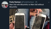 Atau Solskjaer menyulap hp yang retak dan hancur menjadi bagus kembali. (Foto: Twitter @FootyHumour)