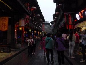 Jinli Street, Tempat Asyik Buat Wisata Belanja di Chengdu