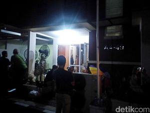 Begini Suasana Rumah Duka Herman Gitaris Seventeen Begini Suasana Rumah Duka Herman Gitaris Seventeen