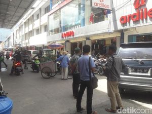 Palu Diguncang Gempa Lagi, Warga Berhamburan Keluar dari Mal