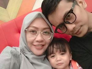 Terselip Sedih di Kebahagiaan Lahirnya Anak Almarhum Bani Seventeen