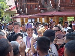 Pujian dan Janji Jokowi Pada Pariwisata Toraja