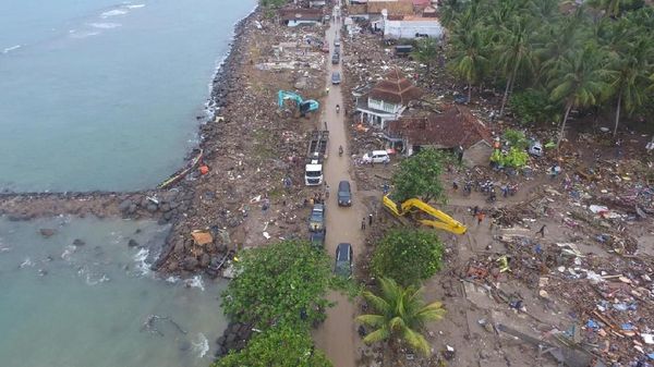 Melihat Desa Pesisir di Lampung yang Porak Poranda Akibat Tsunami