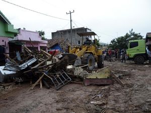 Lapan Rilis Data Citra Satelit untuk Acuan Evakuasi Korban Tsunami Lapan Rilis Data Citra Satelit untuk Acuan Evakuasi Korban Tsunami