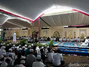 Bacaan Istighosah, Pengertian, dan Jenis-Jenisnya Bacaan Istighosah, Pengertian, dan Jenis-Jenisnya