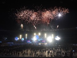 Ngeslank Rame-rame Jadi Lagu Penutup Konser HUT-35 Slank