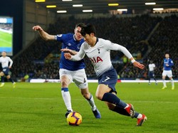 Menurut data Whoscored skuat asuhan Mauricio Pocehttino unggul dalam nyaris semua hal. REUTERS/Andrew Yates.