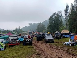 Pencinta Land Rover Kumpul di Ketinggian 1.350 mdpl